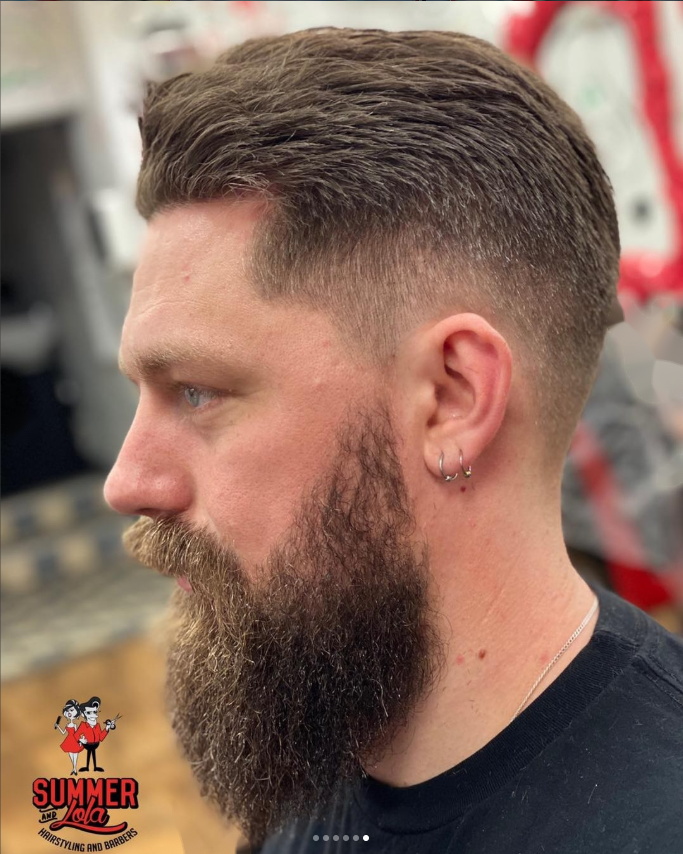 mnes-barber-in-Exmouth.png